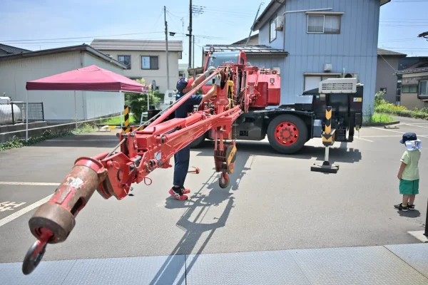 共同重機 越路クレーン